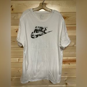 Men’s Tshirt Lot of 5 2XL - Nike, Hurley, MN Twins